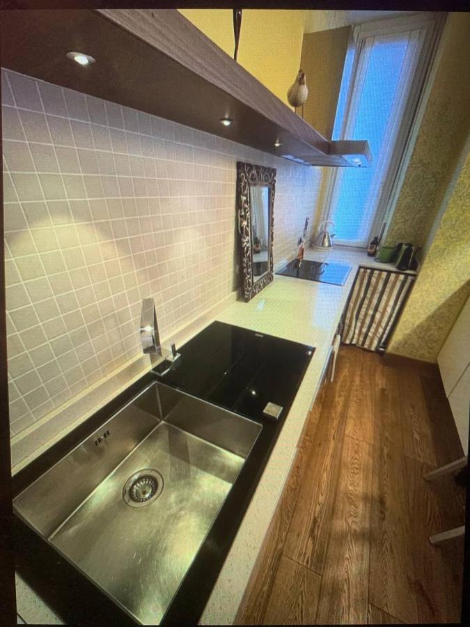 S.Ambrogio/Duomo •Jacuzzi • Luxury •Design Appartement Milaan Buitenkant foto