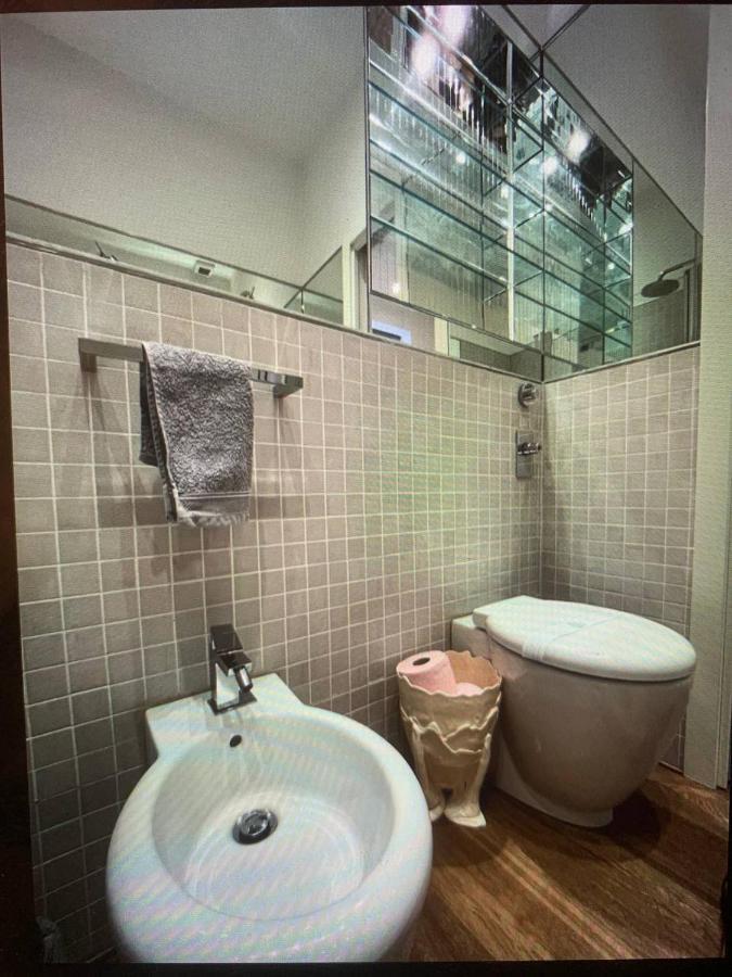 S.Ambrogio/Duomo •Jacuzzi • Luxury •Design Appartement Milaan Buitenkant foto